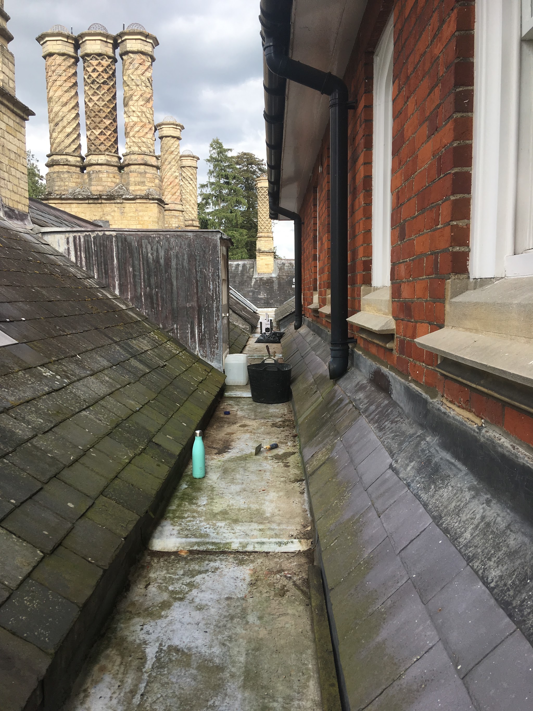 Roof gully between two slate roofs